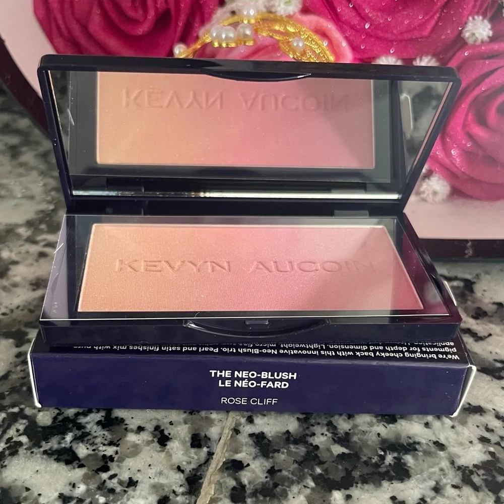 KEVYN AUCOIN The Neo-Blush in Rose Cliff